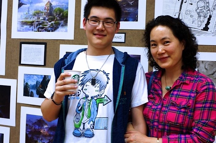 DGSOM alumni Louie Wang and his mother